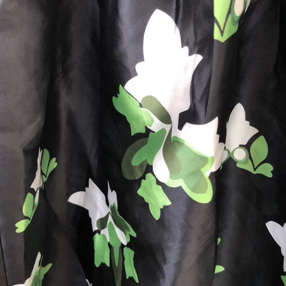 Winter Floral Dress - Picture 4 of 8